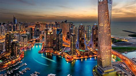 Dubai (city) .